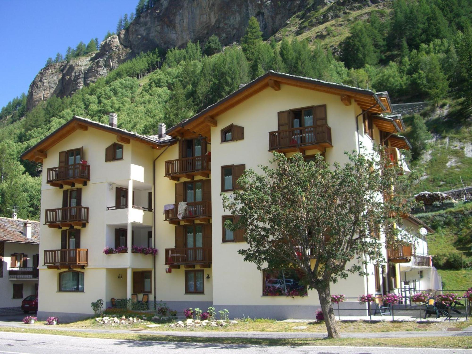 Residence Les Nigritelles Cogne Bagian luar foto