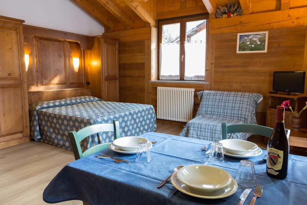 Residence Les Nigritelles Cogne Bagian luar foto
