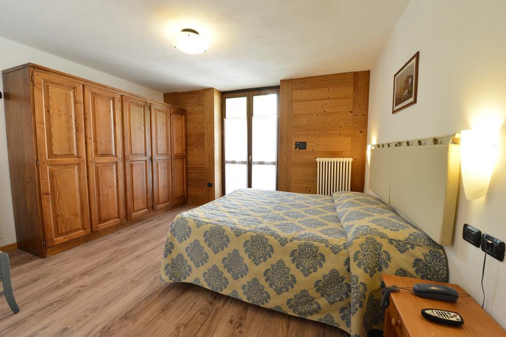Residence Les Nigritelles Cogne Bagian luar foto